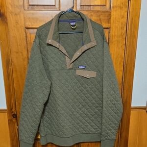 Patagonia Olive Green Quilted Snap-Front Pullover with Tan Trim